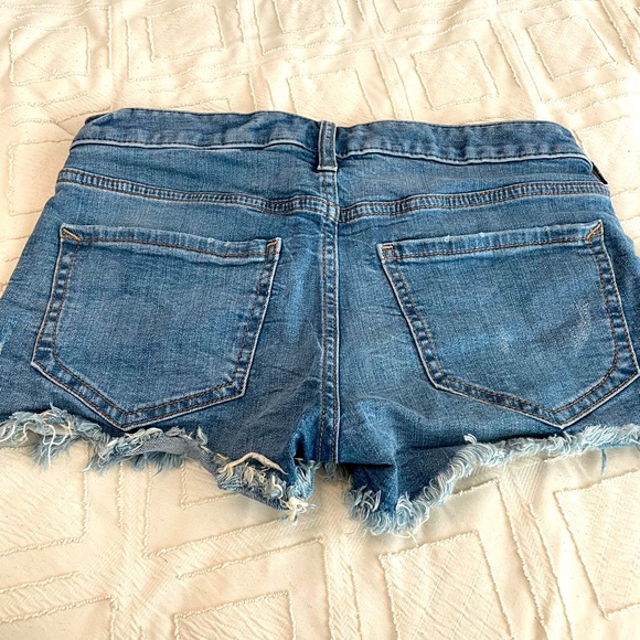 Express Jean Shorts - Picture 2 of 3